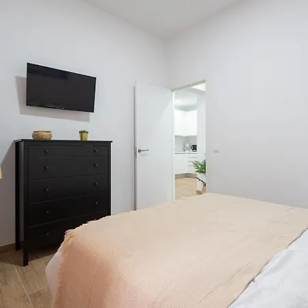 Workfriendly 2br 5 Min Walk To - Wifi 아파트 *