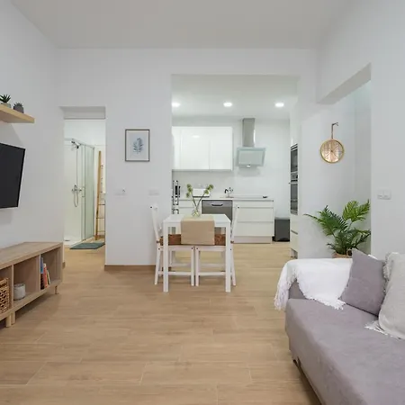 Workfriendly 2br 5 Min Walk To - Wifi 라스팔마스