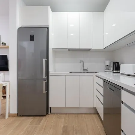 아파트 Workfriendly 2br 5 Min Walk To - Wifi